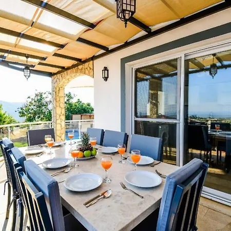 Villa You Will Love This Luxury 4 Bedroom Villa, 1005 *