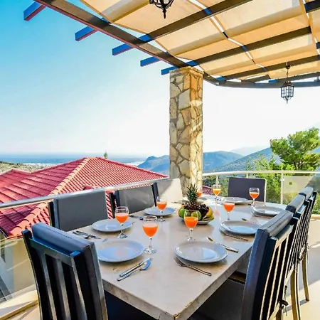 Villa You Will Love This Luxury 4 Bedroom Villa, 1005 *